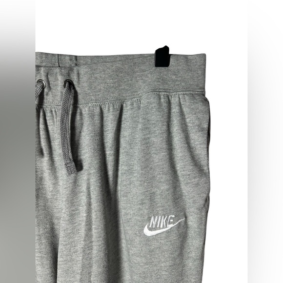 Nike Women’s Joggers Sweatpants Gray Small | Athletic Tapered Fit Lounge Pants - Picture 2 of 8